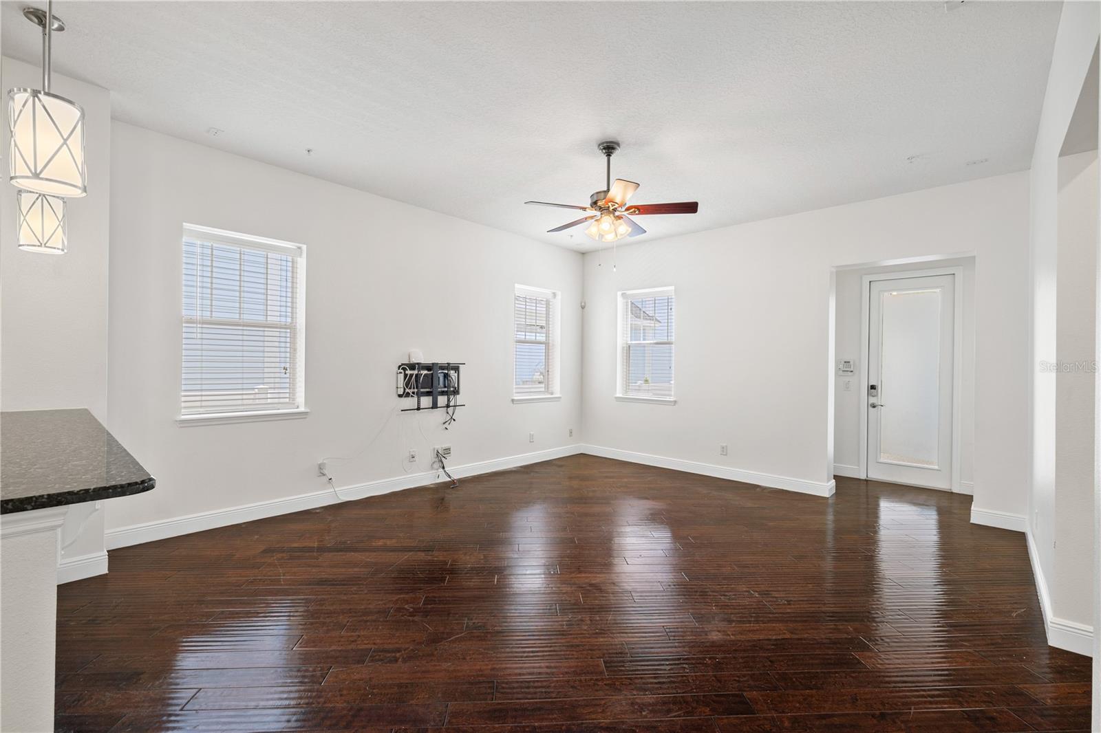 BALDWIN PARK UNIT 10 - Residential Lease