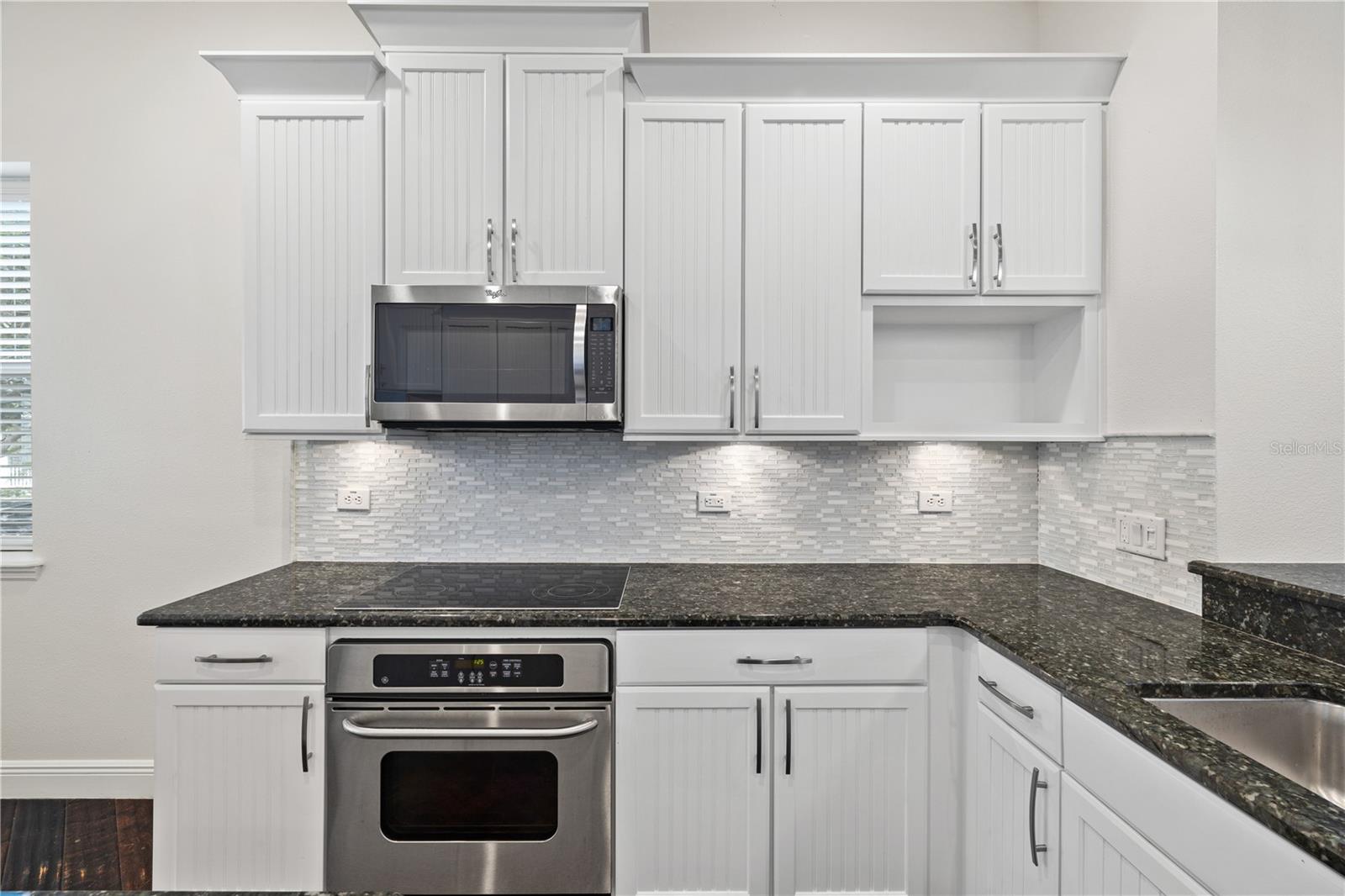 BALDWIN PARK UNIT 10 - Residential Lease