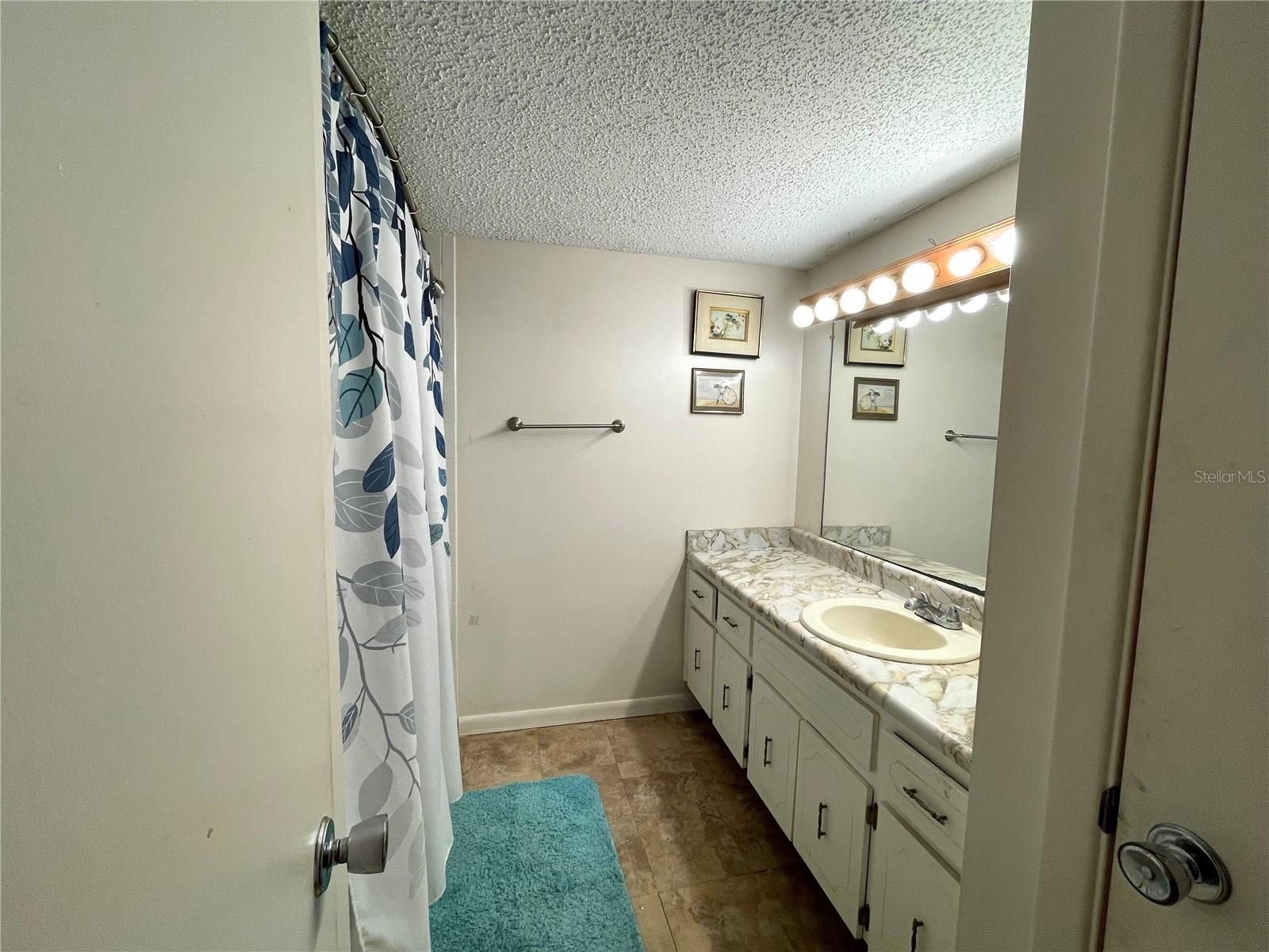 PATRICIAN OAKS - Residential