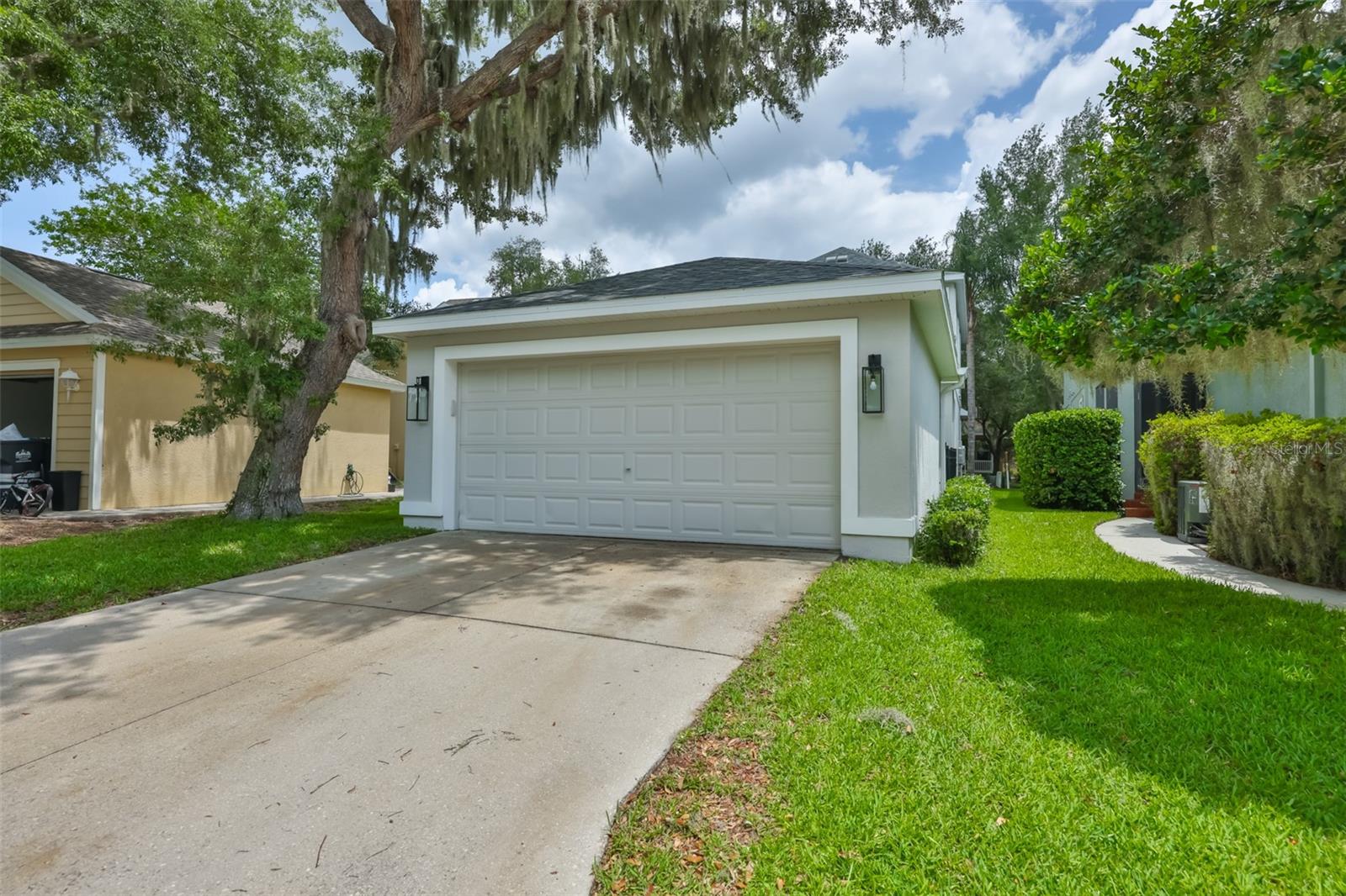 FISHHAWK RANCH TOWNCENTER PHAS - Residential