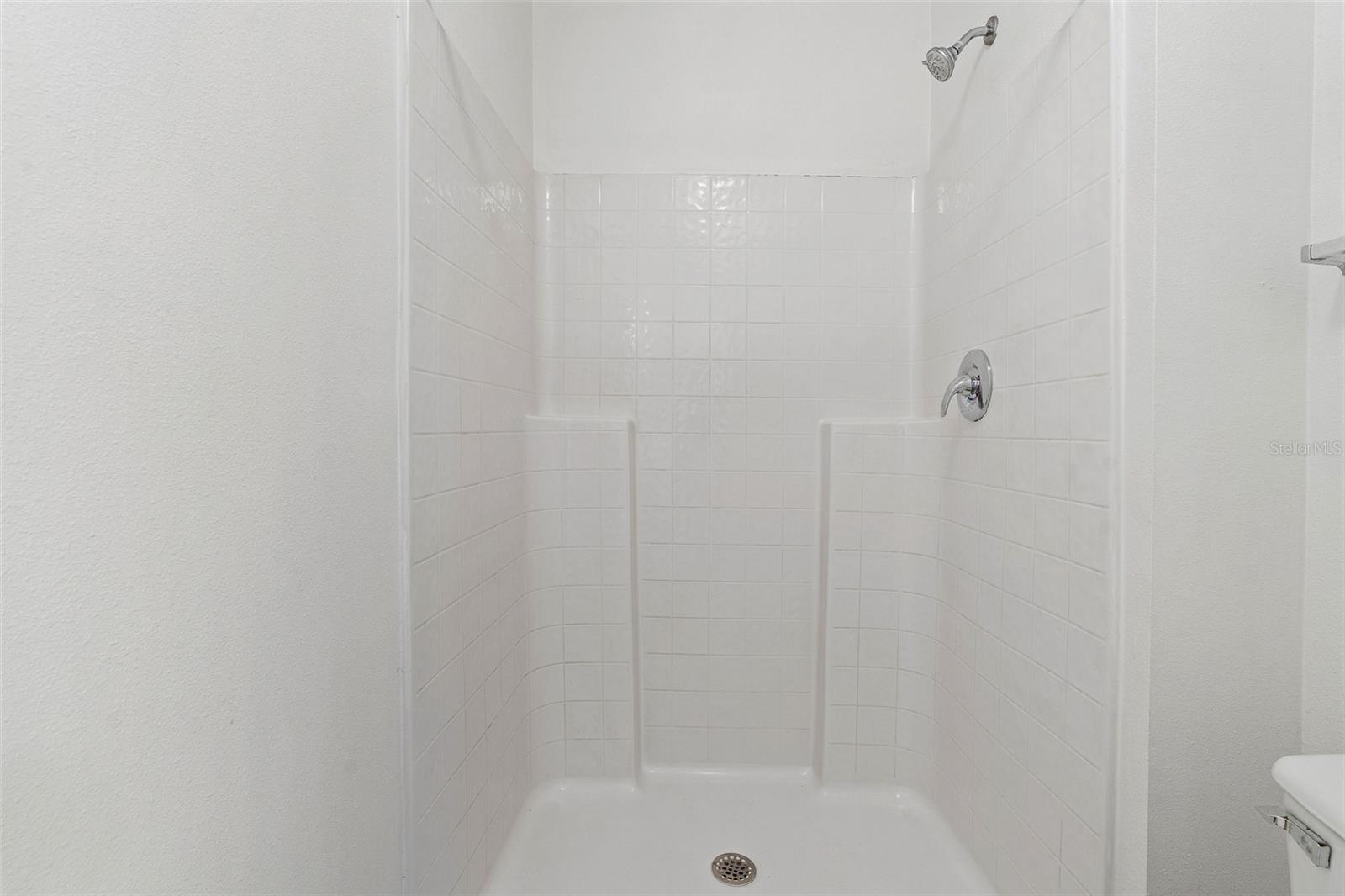 CHAPEL PINES PH 1B - Residential Lease