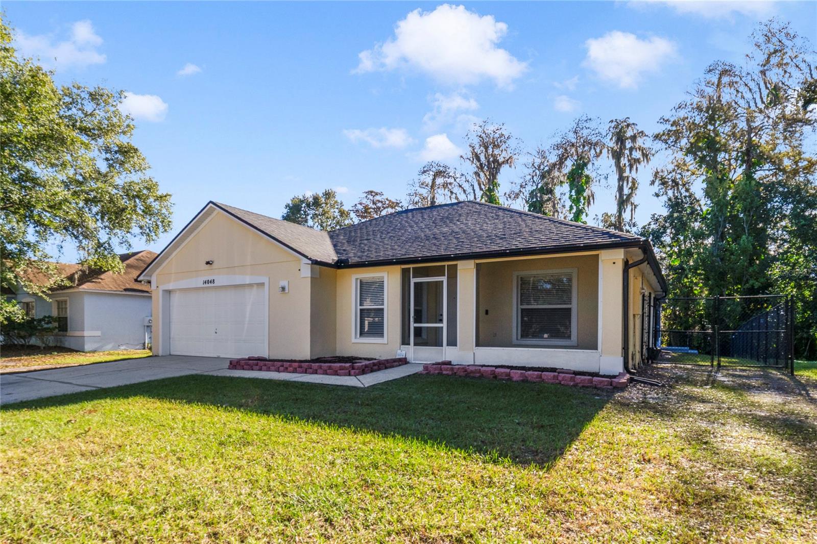 COLLEGE HEIGHTS PH 02 - Residential Lease