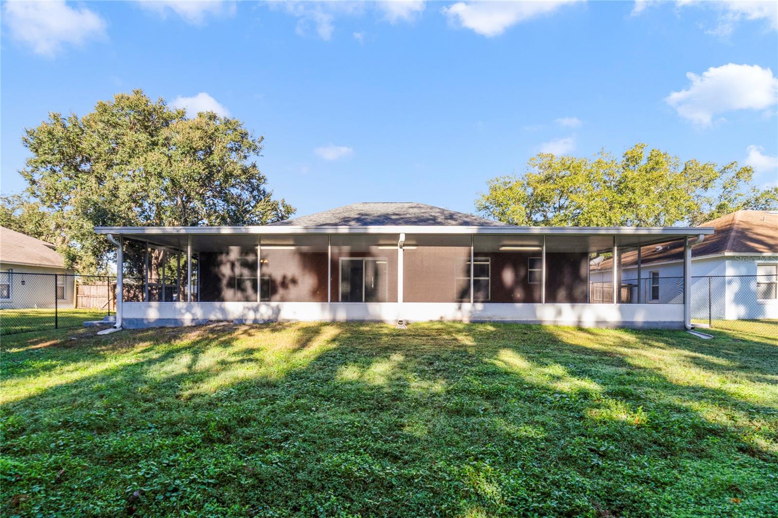 COLLEGE HEIGHTS PH 02 - Residential Lease