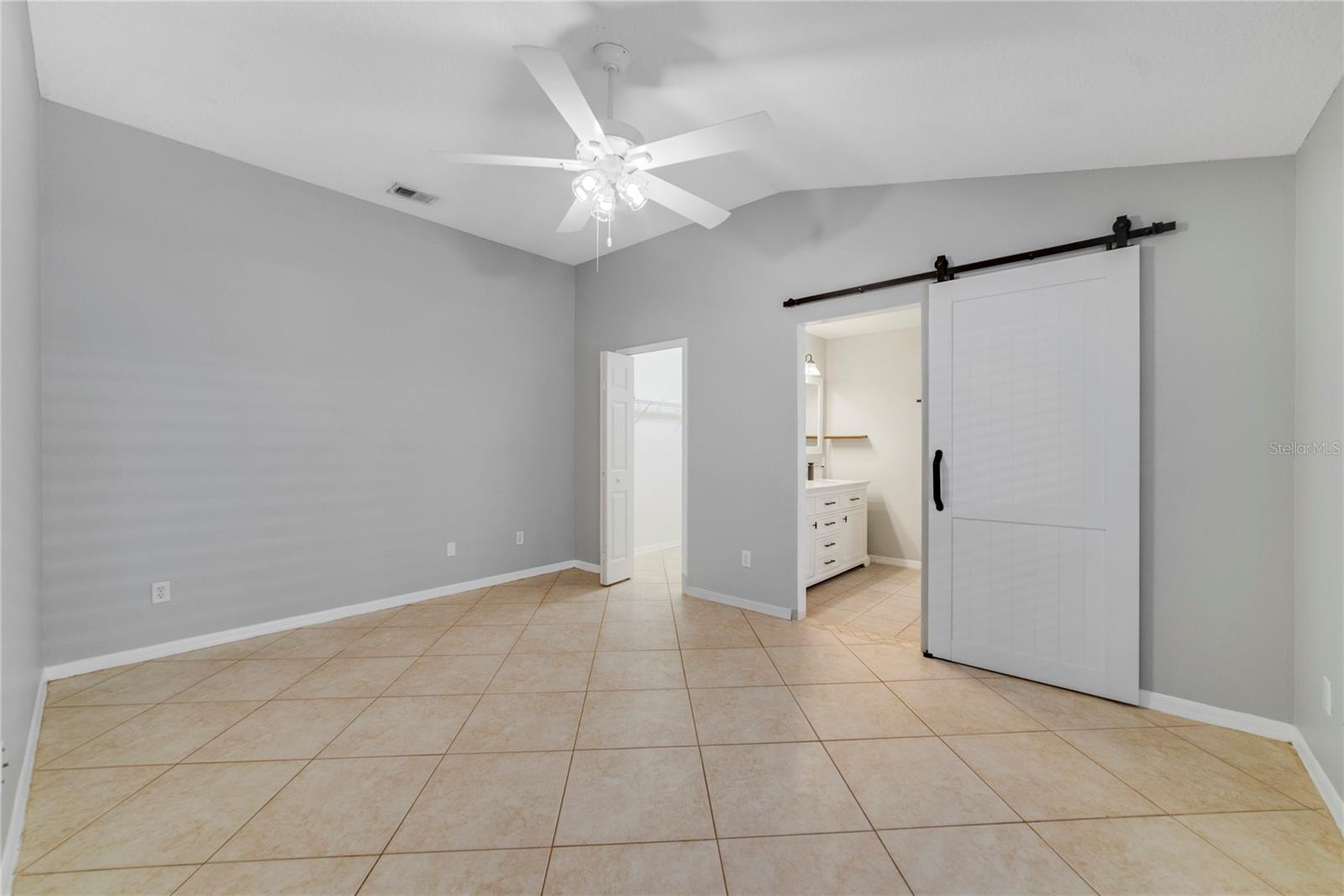 COLLEGE HEIGHTS PH 02 - Residential Lease