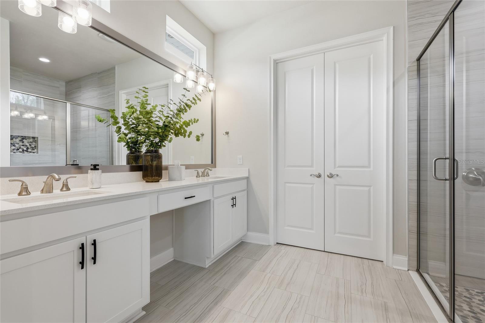 OAKMONT PH 3 PB 35 PG 60 - Residential