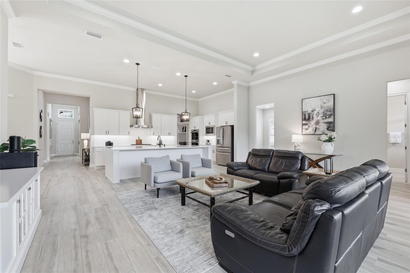 OAKMONT PH 3 PB 35 PG 60 - Residential