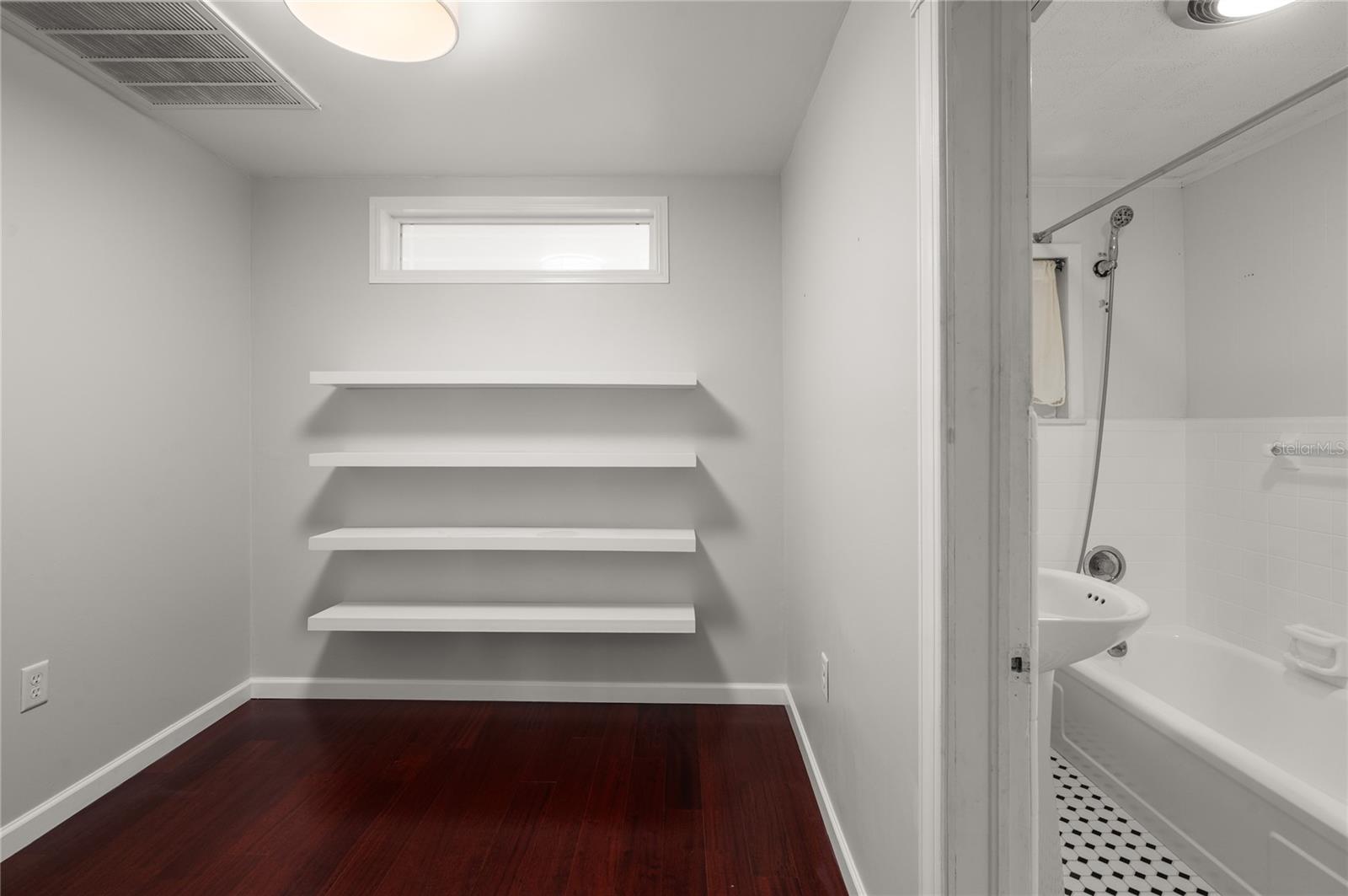 G T SMITH SUB - Residential