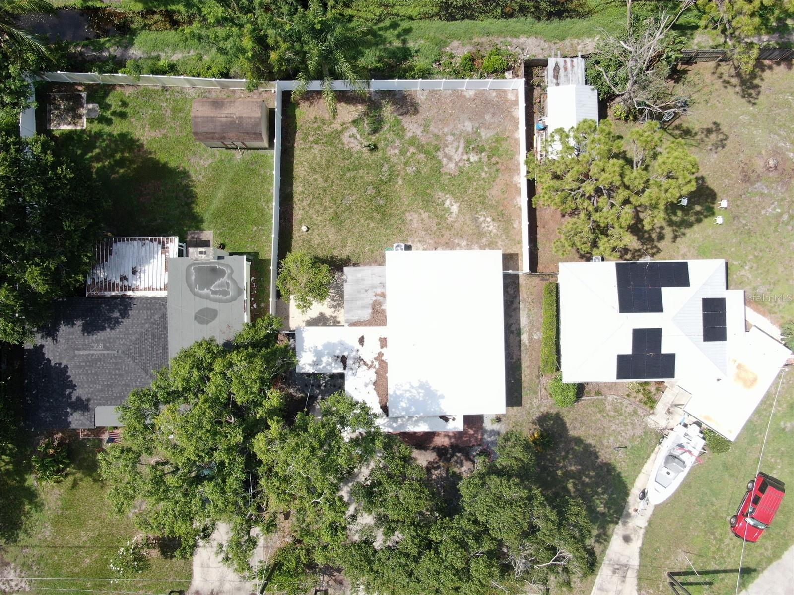 4112 W LAWN AVENUE