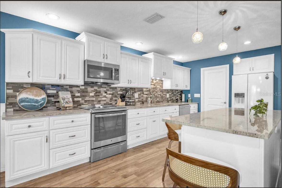 3458 WILKINSON WOODS DRIVE 2, SARASOTA, FL, 34231 3 3458 WILKINSON WOODS DRIVE 2