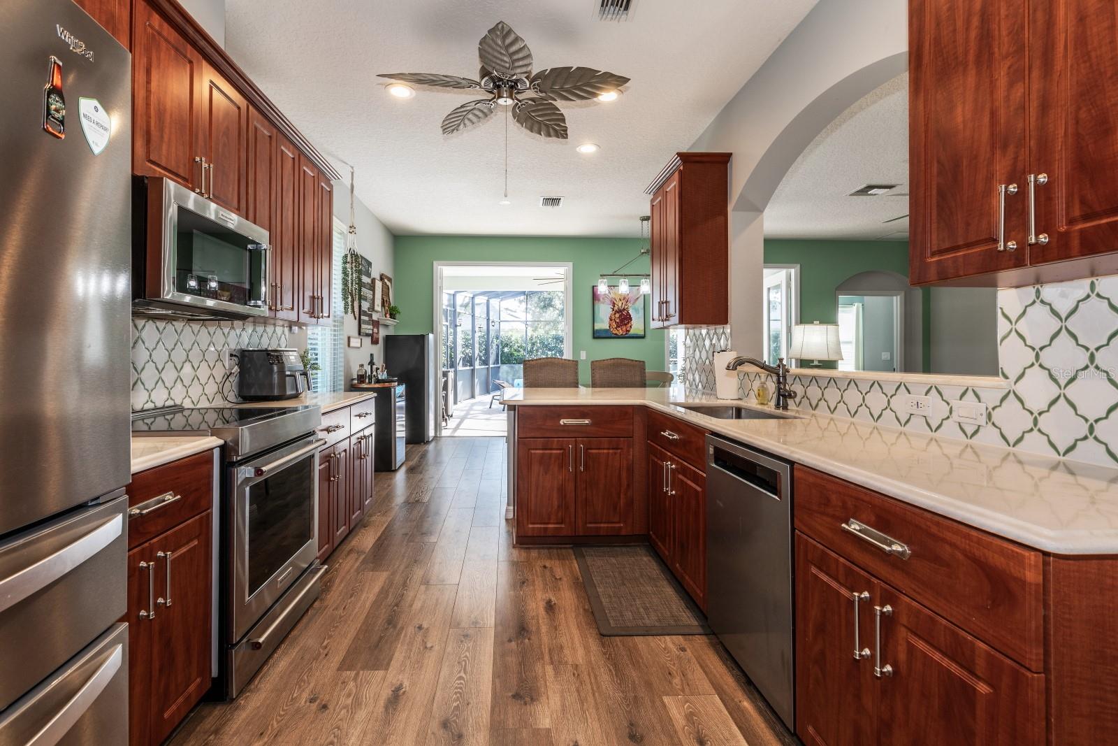 LEESBURG LEGACY - Residential