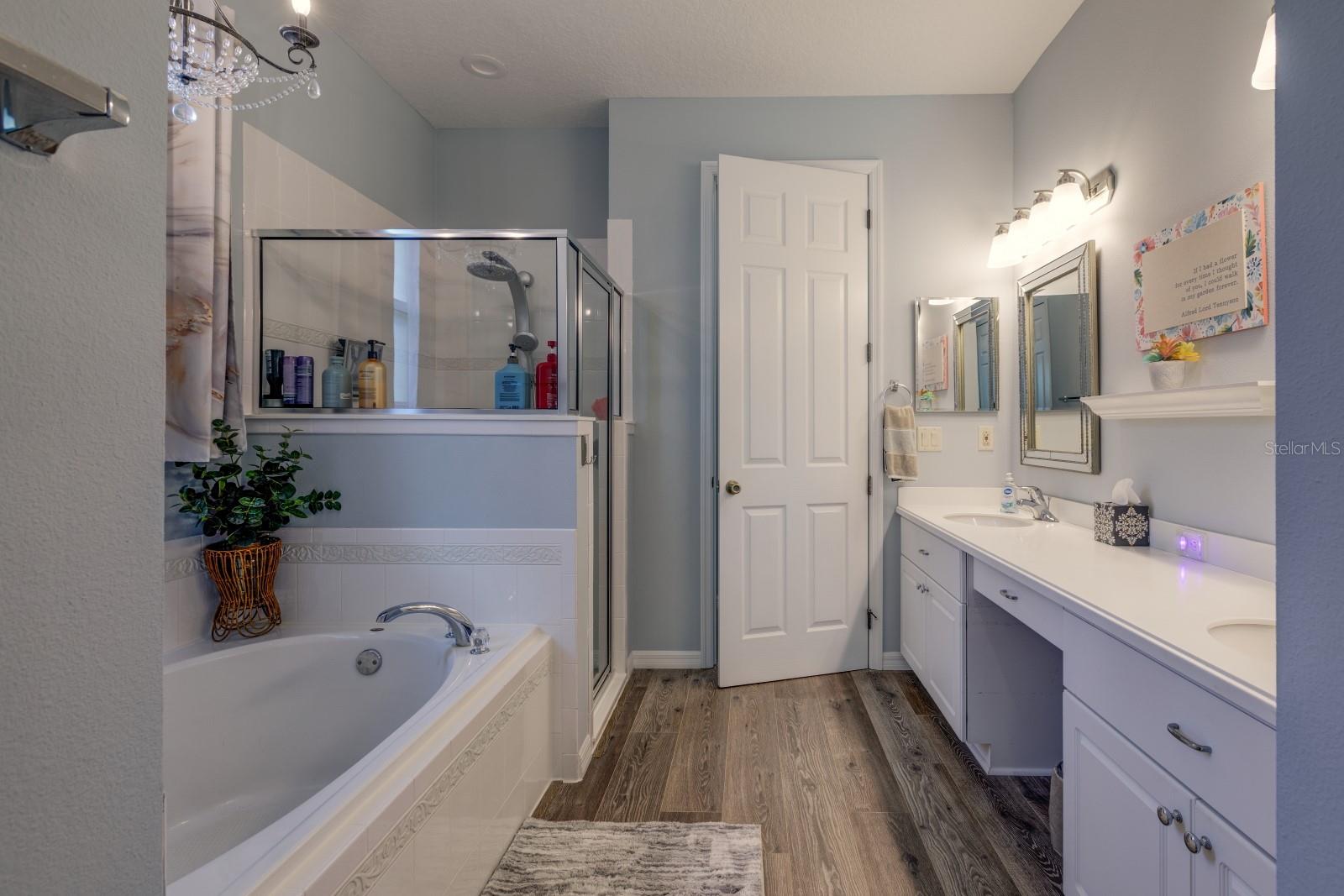 LEESBURG LEGACY - Residential