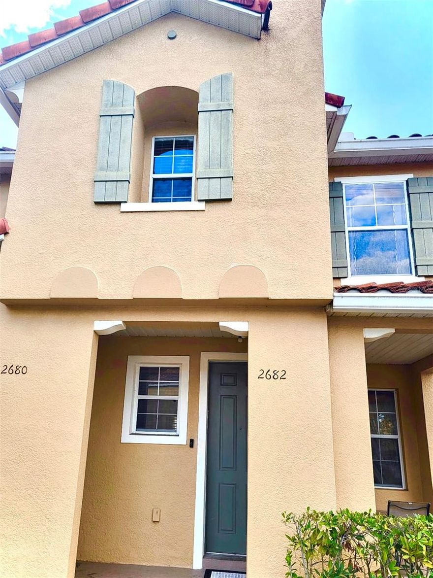 Beautiful end-unit Townhome located in a gated Community just  2.5 miles from Walt Disney World, and minutes from major highways I4 and Hwy 192 offering easy access to shopping, dining, attractions, resorts, and Walmart. This is the largest 3 bedroom 2 bath townhome in Crestwynd Bay that was offered by KB Homes. Perfect for both primary homeowners or investors. This unit is zoned for A rated Celebration School and can be used for primary, long term, or short term rental, which makes this the ideal place to call home or your home away from home. The flooring consists of tile in the wet areas and laminate first floor while the second floor carpet throughout. The kitchen offers 42 inch cabinets including hardware and crown molding.   Marble kitchen countertops with matching color appliances. The open-concept living room flows seamlessly into the kitchen, creating an ideal space for entertaining. All bedrooms are located on the second floor a spacious primary suite with jacuzzi tub and shower  combo.
Community amenities include a pool and playground. schedule your private showing now.