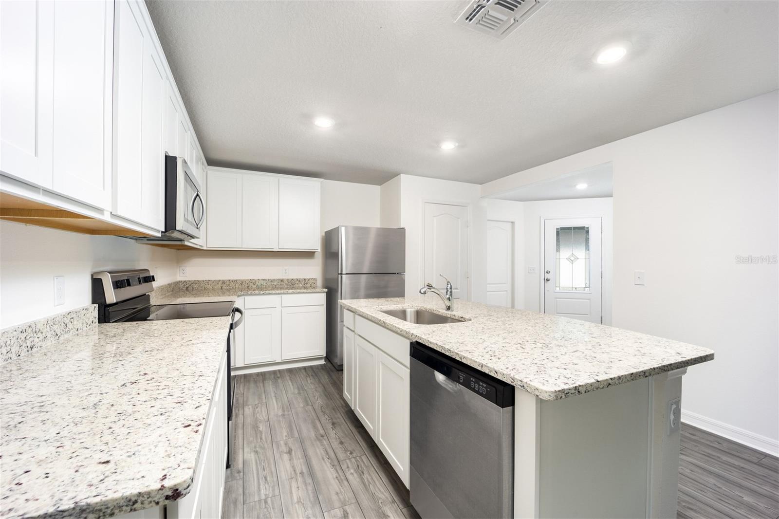 GUM LAKE PRESERVE - Residential