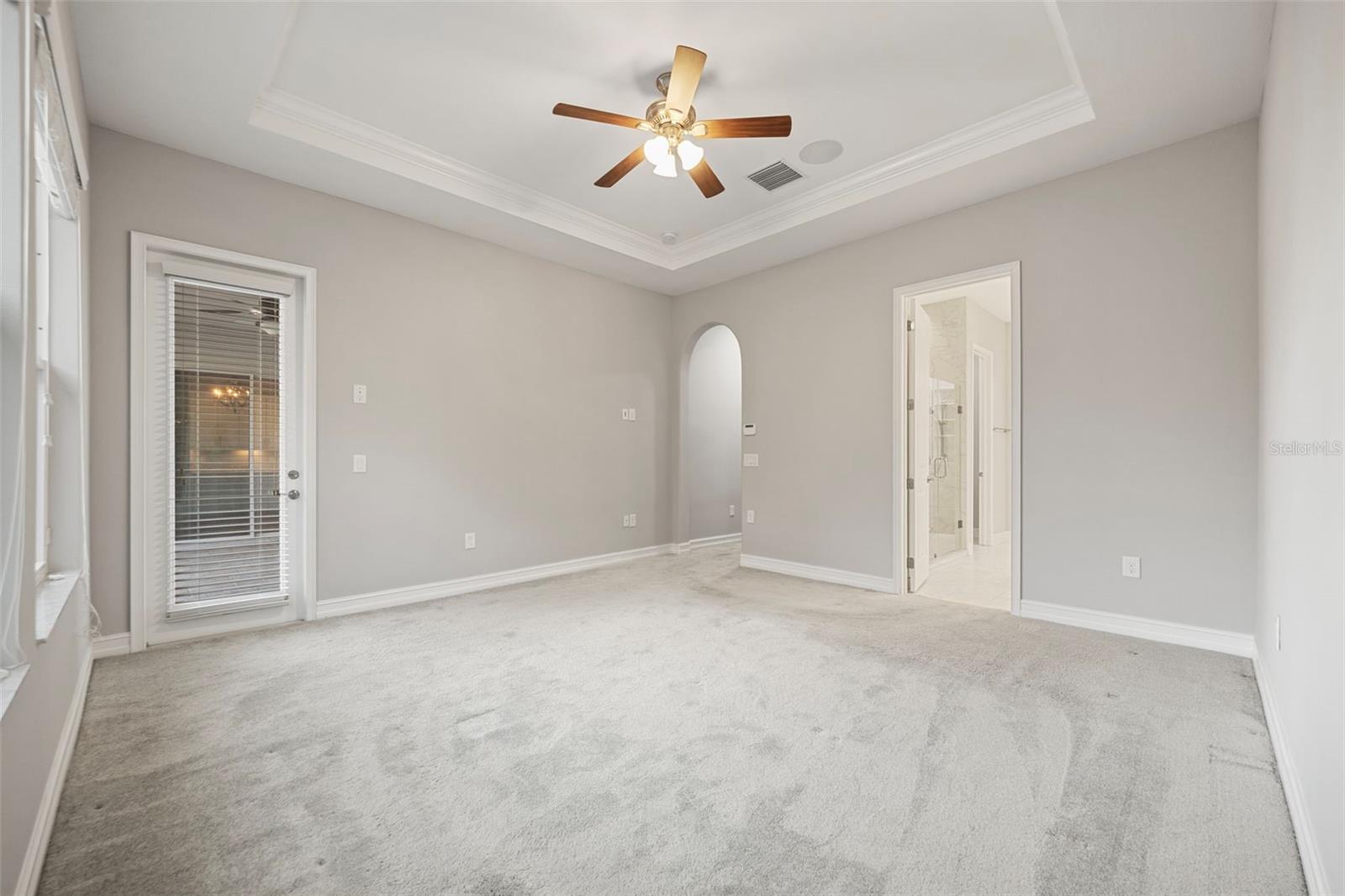 PROMENADE AT LAKE PARK PH - Residential