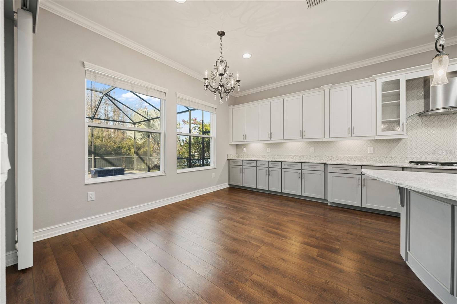 PROMENADE AT LAKE PARK PH - Residential