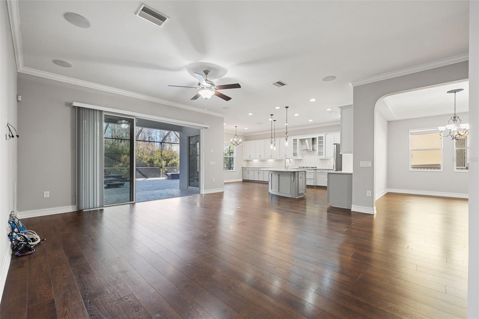 PROMENADE AT LAKE PARK PH - Residential