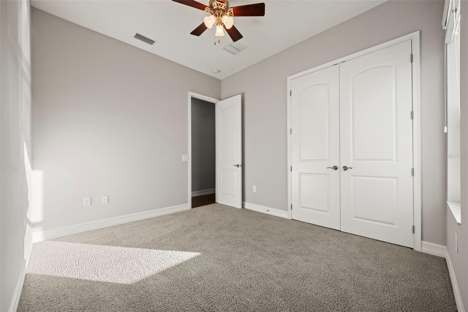 PROMENADE AT LAKE PARK PH - Residential