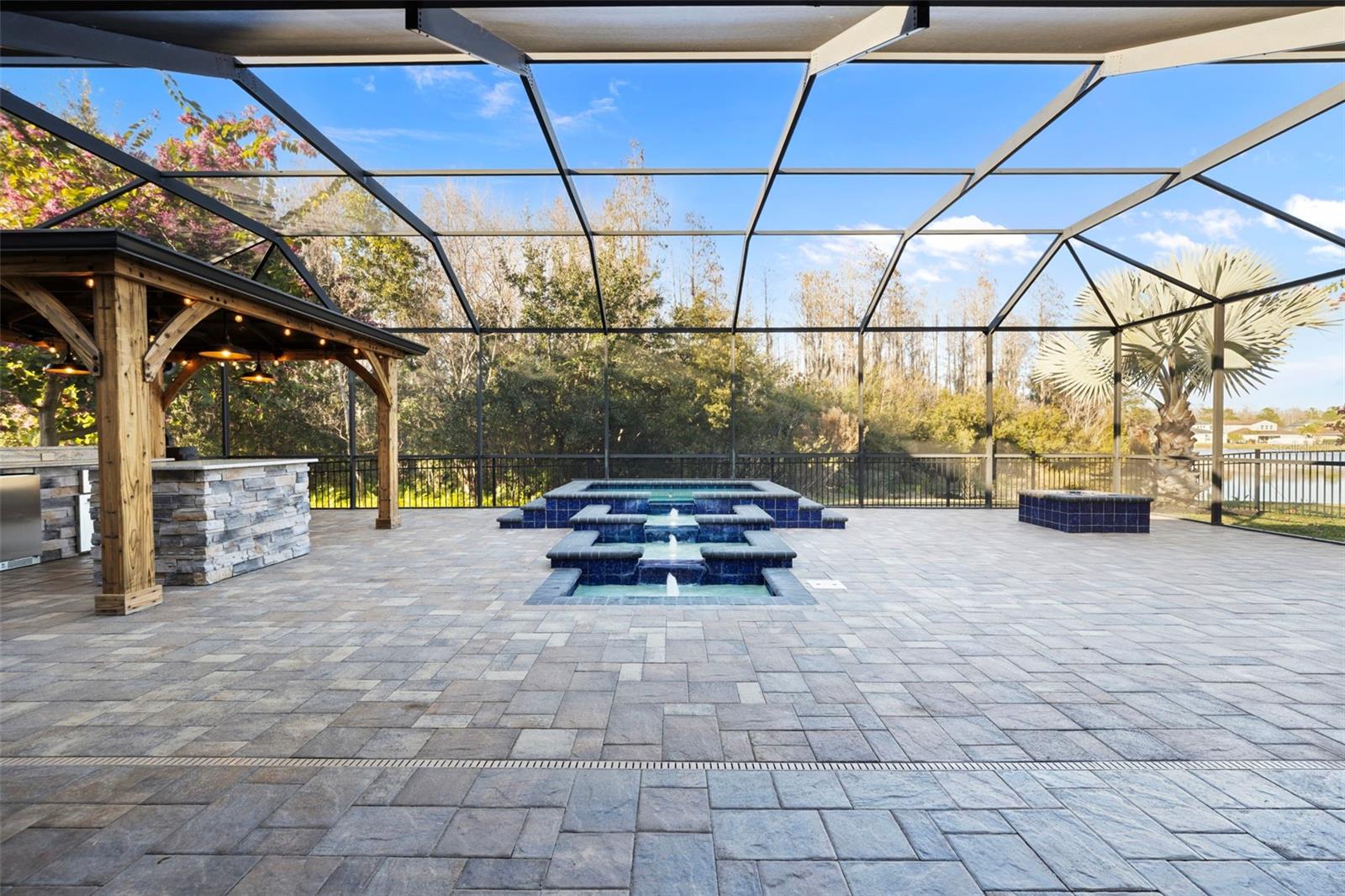 PROMENADE AT LAKE PARK PH - Residential