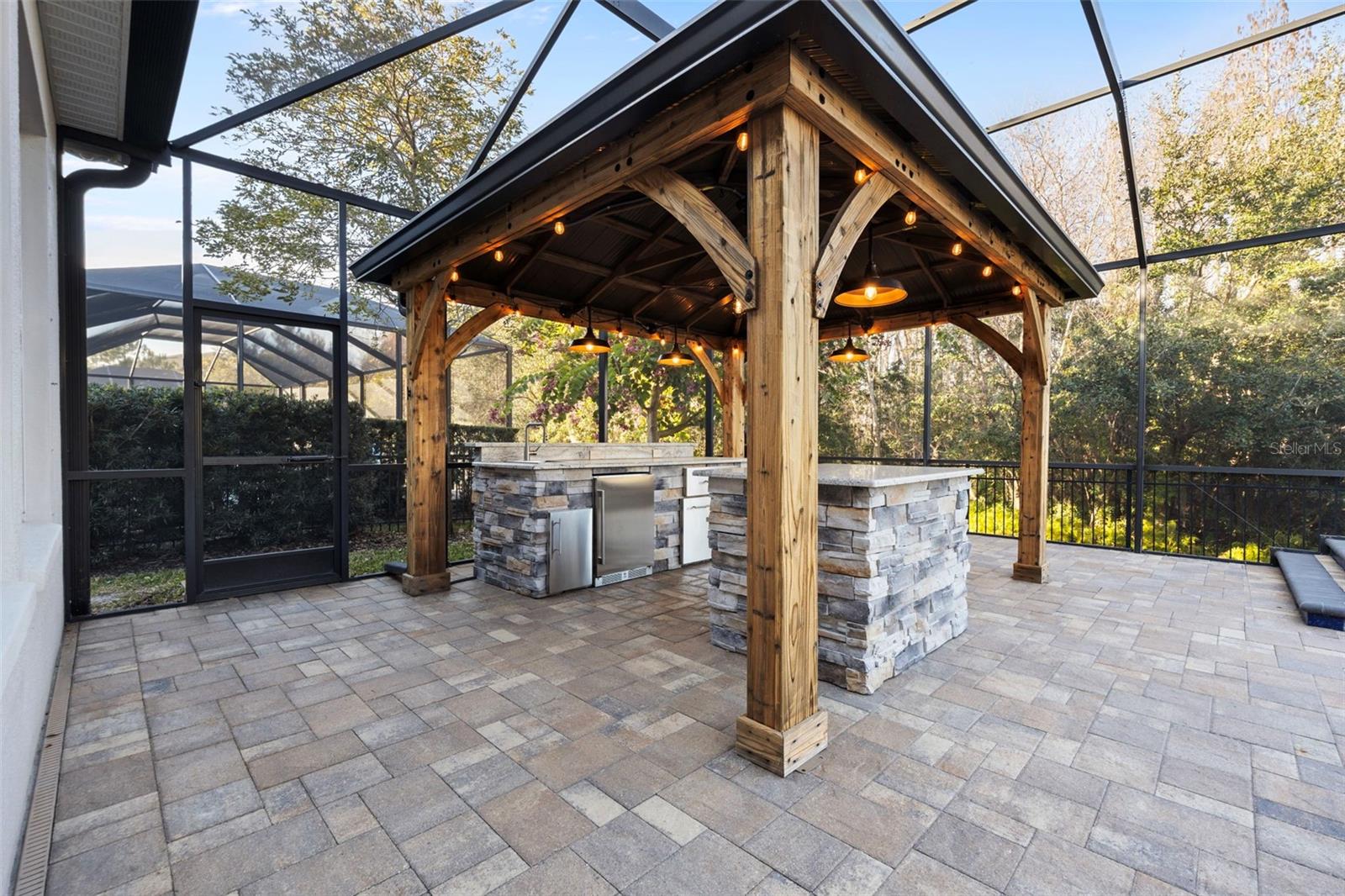 PROMENADE AT LAKE PARK PH - Residential