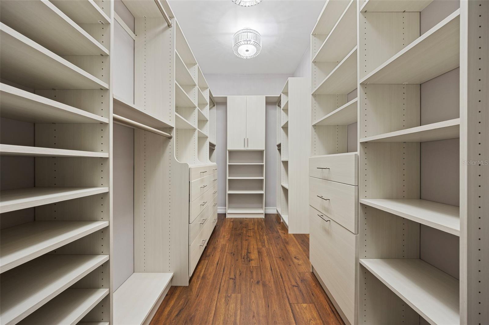 PROMENADE AT LAKE PARK PH - Residential