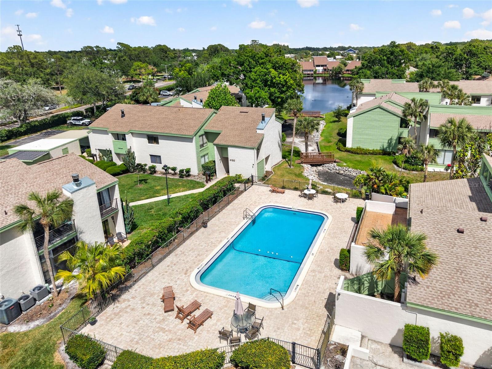 CARROLLWOOD VILLAGE PINE LAKE - Residential