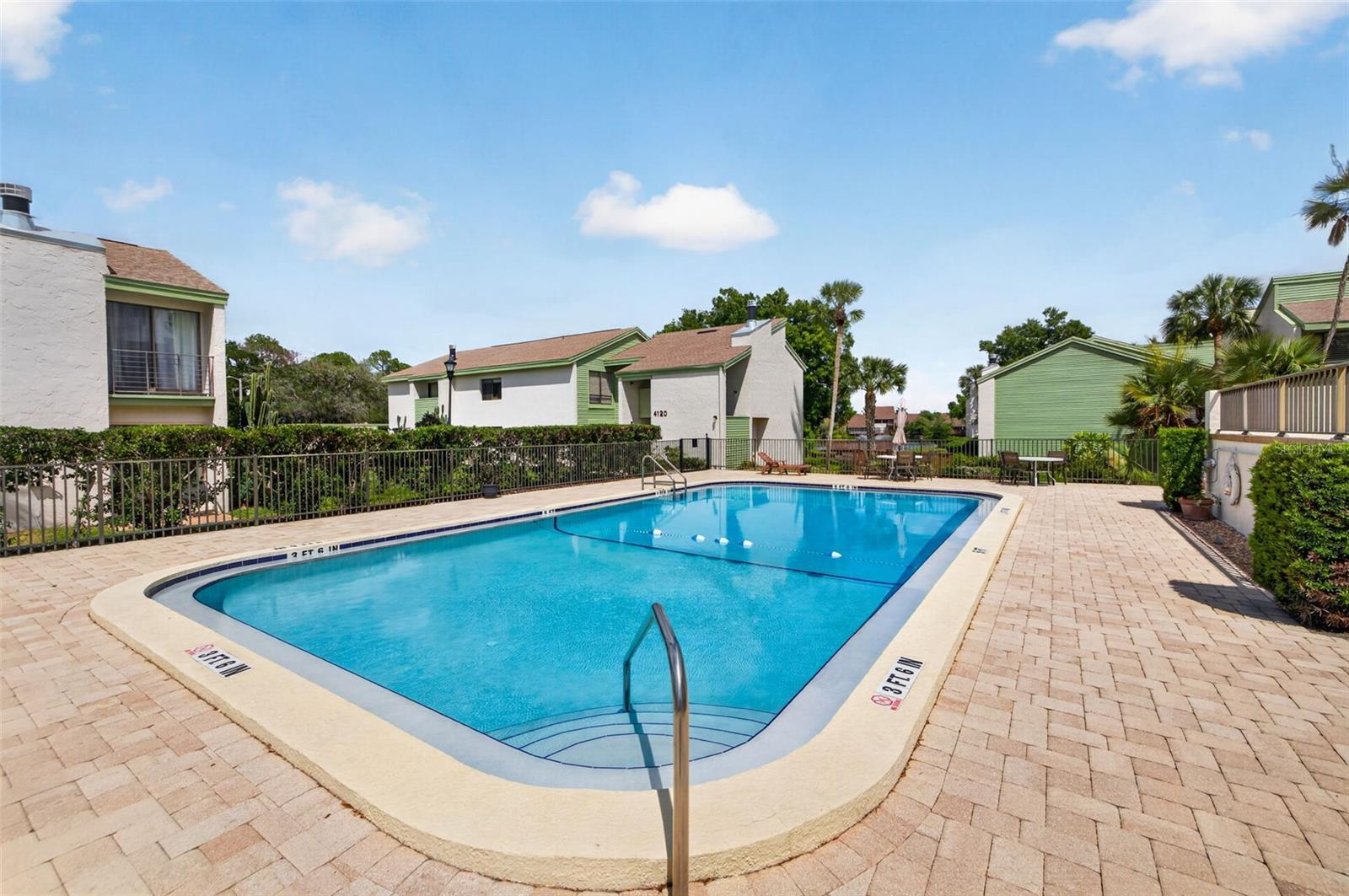 CARROLLWOOD VILLAGE PINE LAKE - Residential