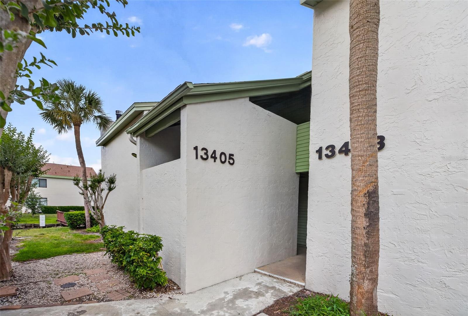 CARROLLWOOD VILLAGE PINE LAKE - Residential