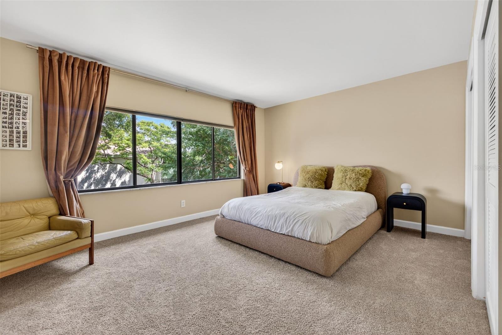 CARROLLWOOD VILLAGE PINE LAKE - Residential