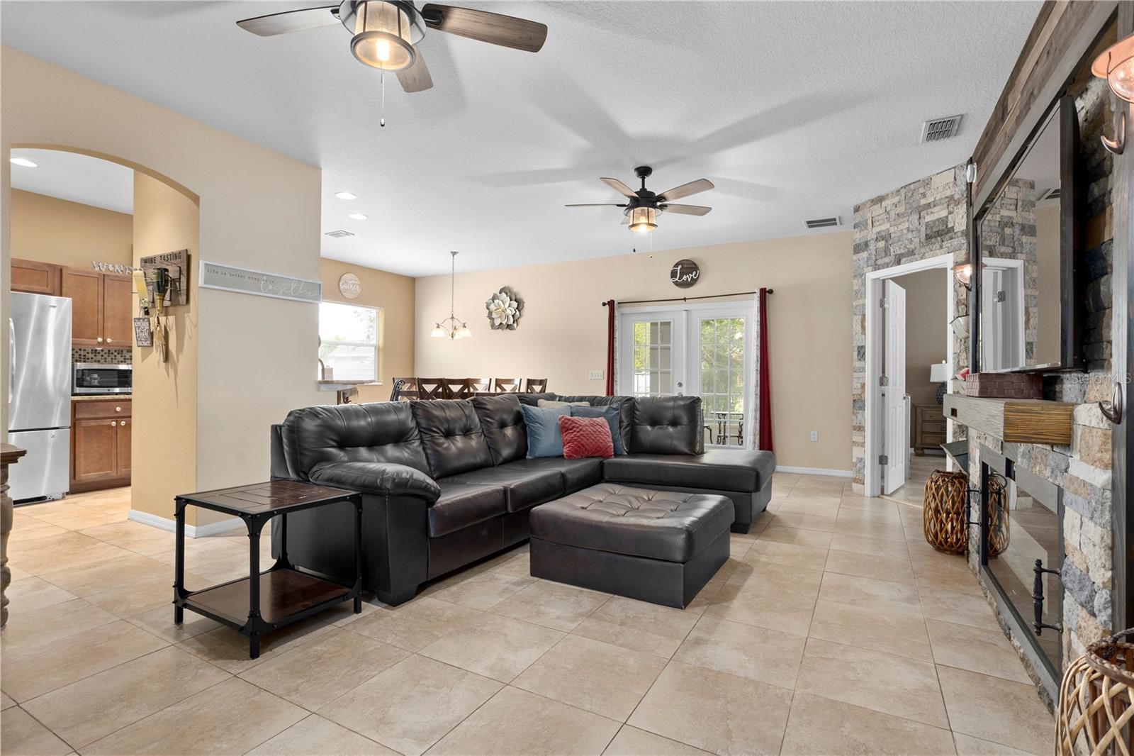 TOWNE PARK ESTATES - Residential