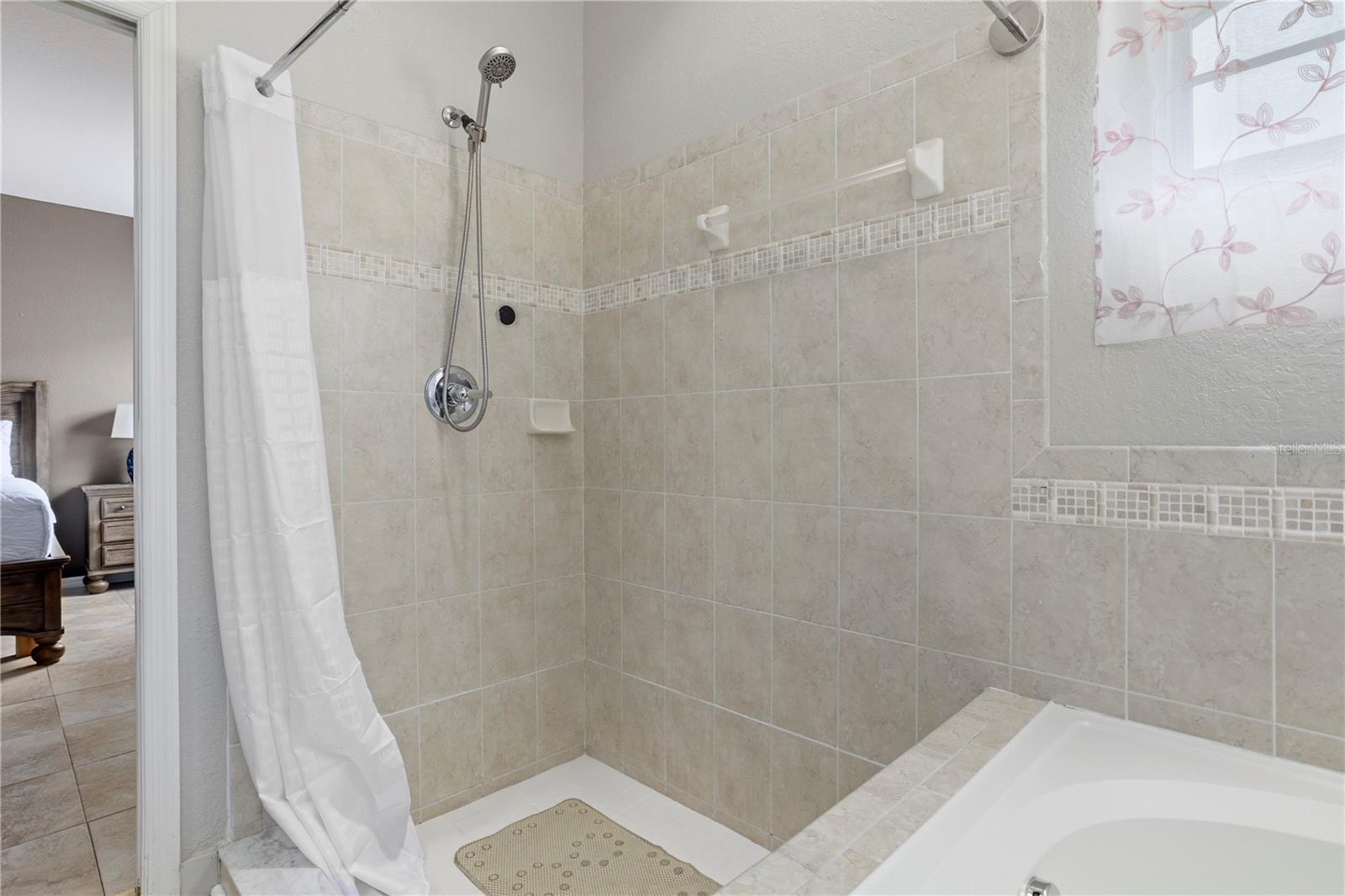 TOWNE PARK ESTATES - Residential