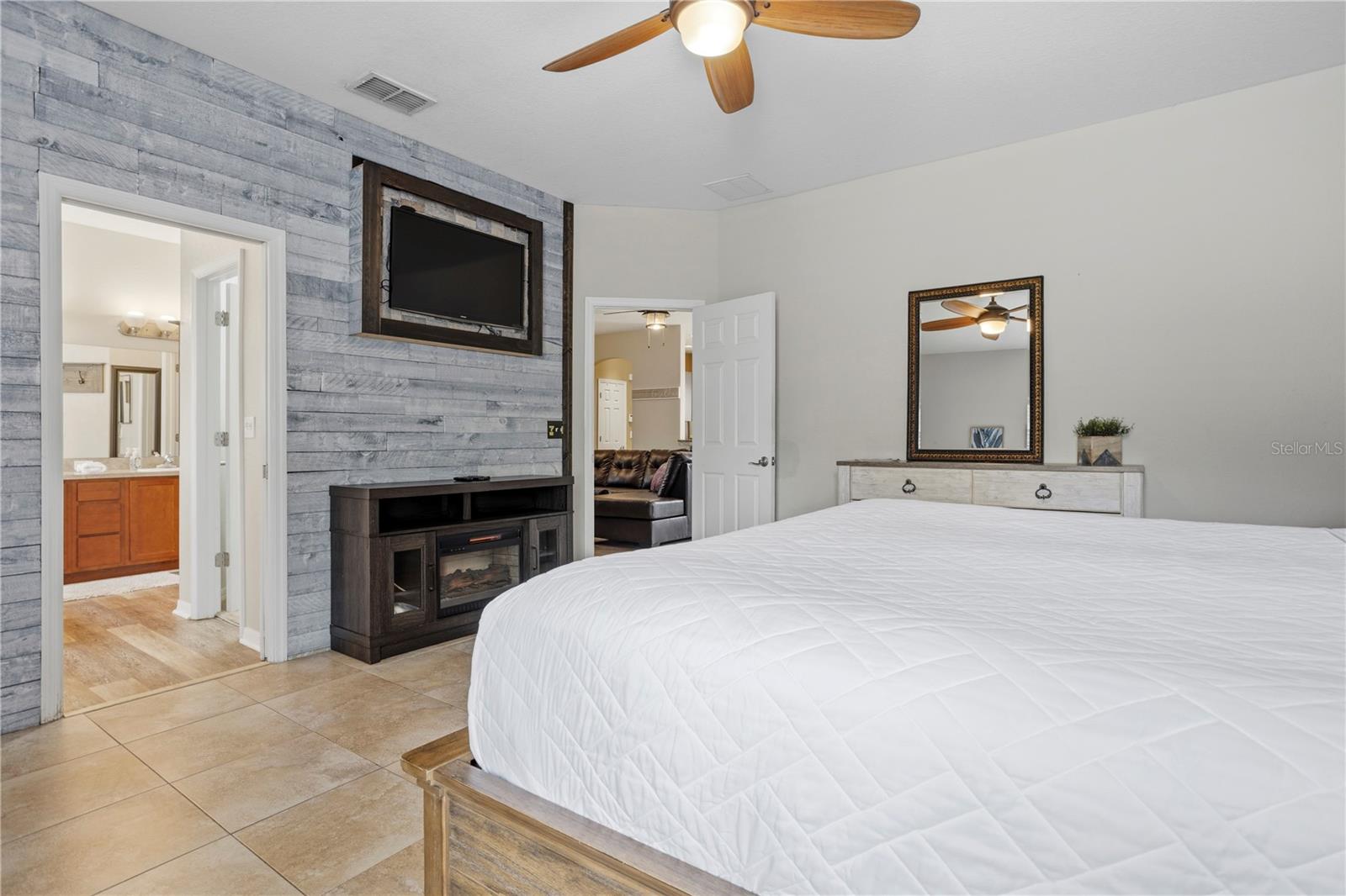 TOWNE PARK ESTATES - Residential