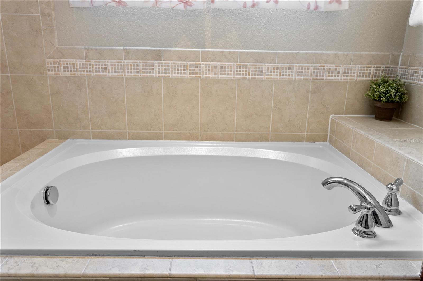 TOWNE PARK ESTATES - Residential