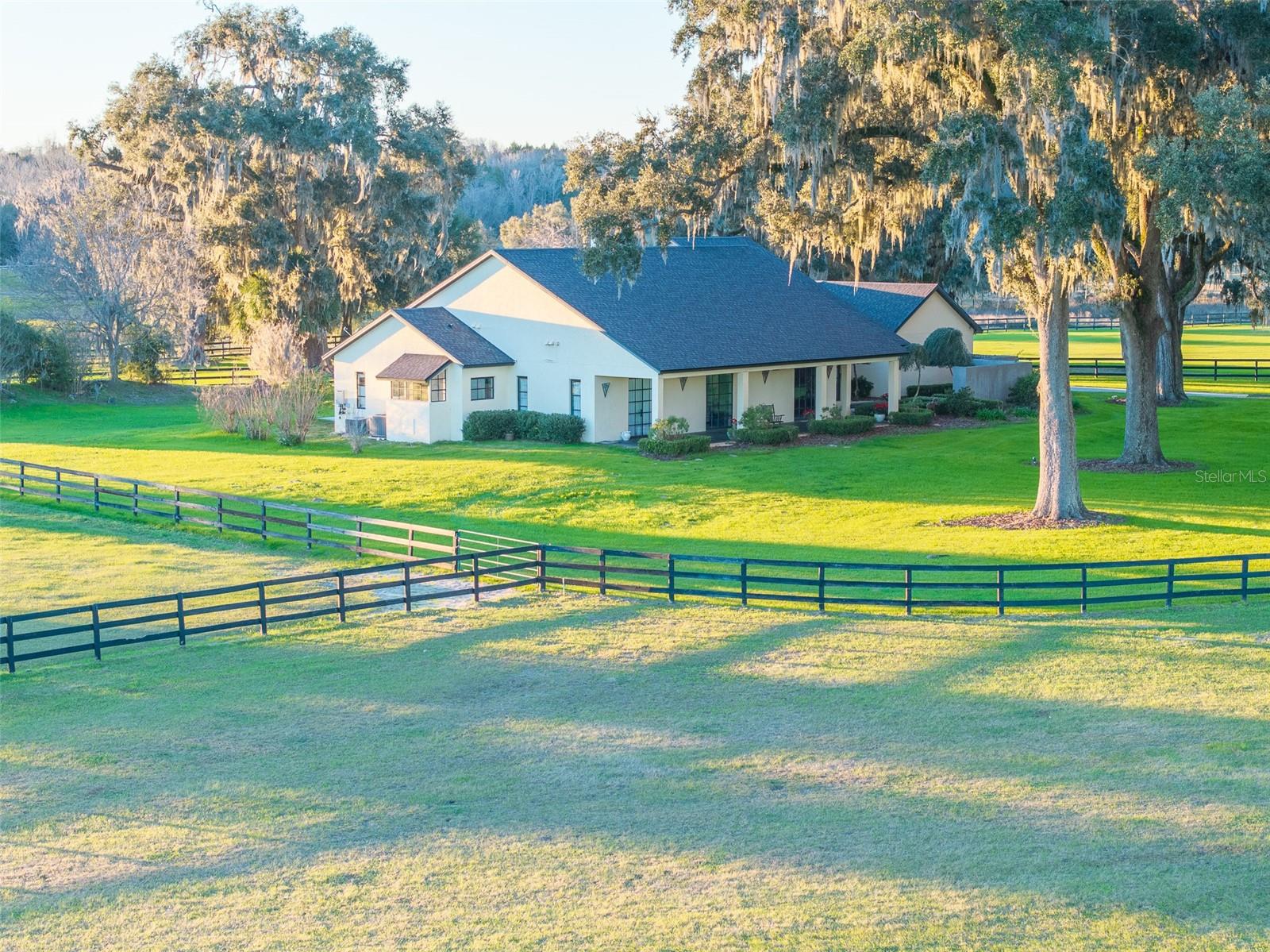 1609 NW 114TH LOOP