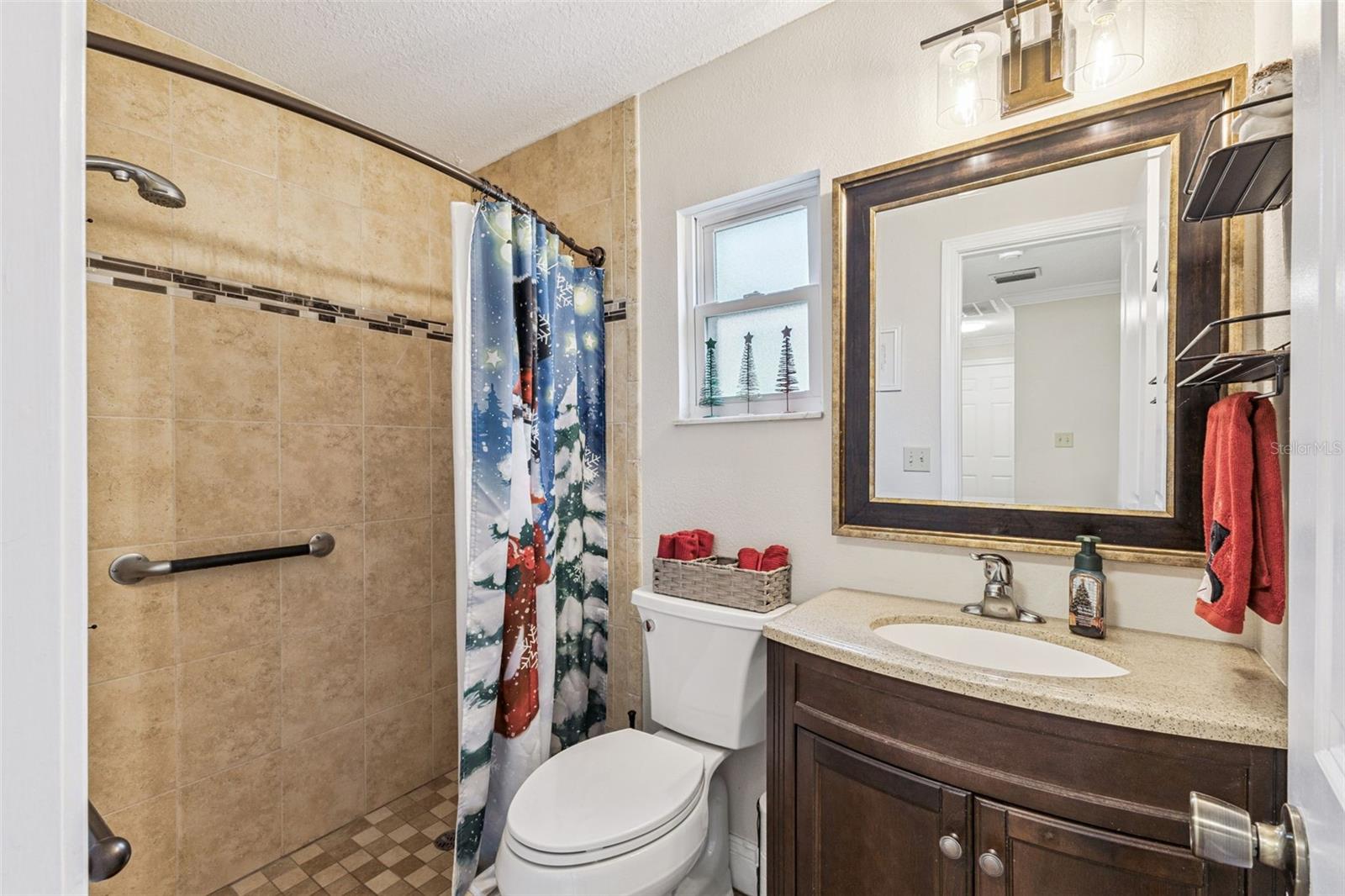 SANFORDS SUBSTANTIAL FARMS - Residential