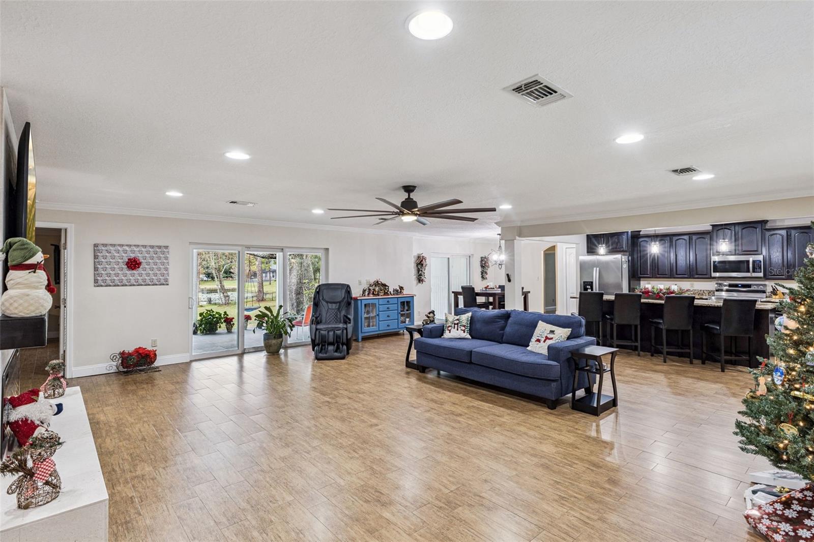 SANFORDS SUBSTANTIAL FARMS - Residential