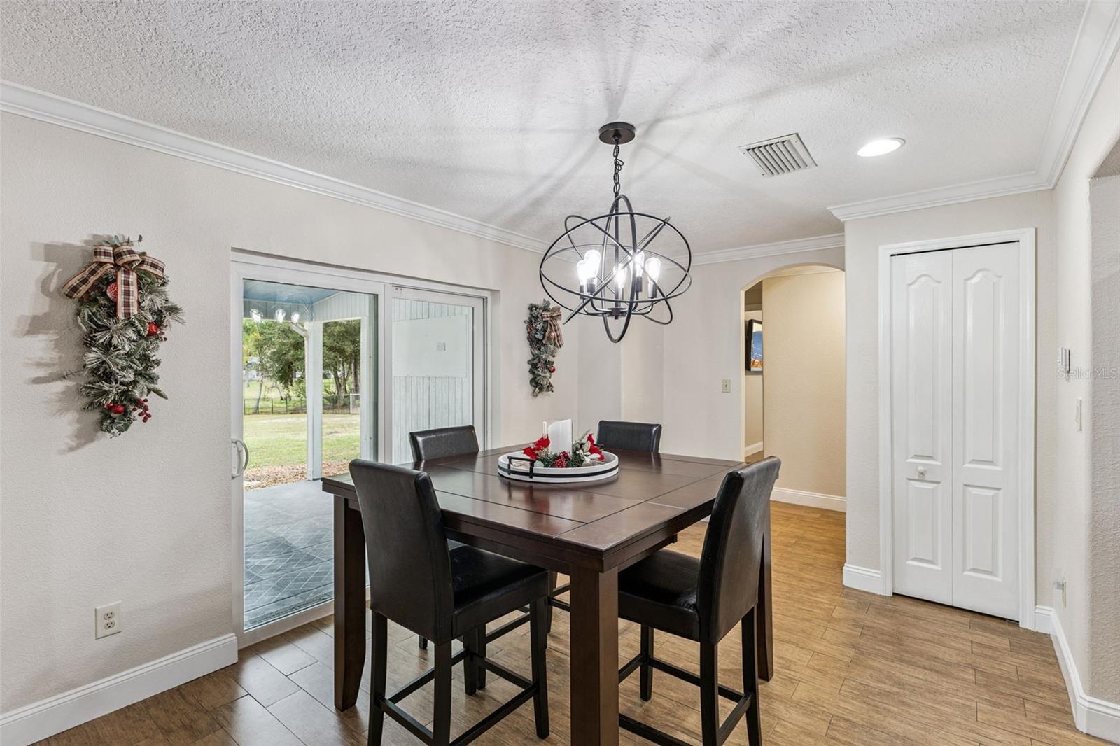 SANFORDS SUBSTANTIAL FARMS - Residential