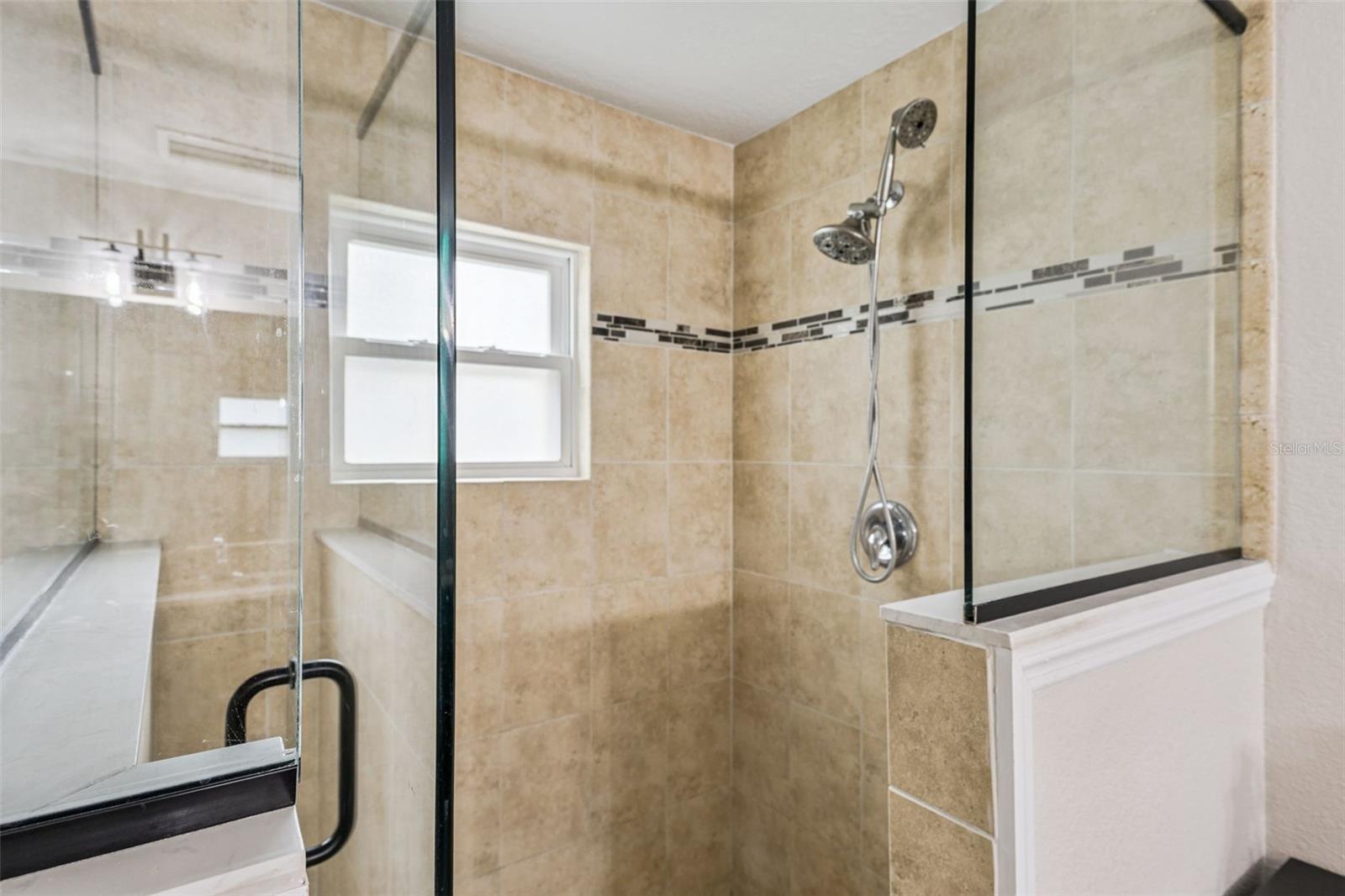 SANFORDS SUBSTANTIAL FARMS - Residential