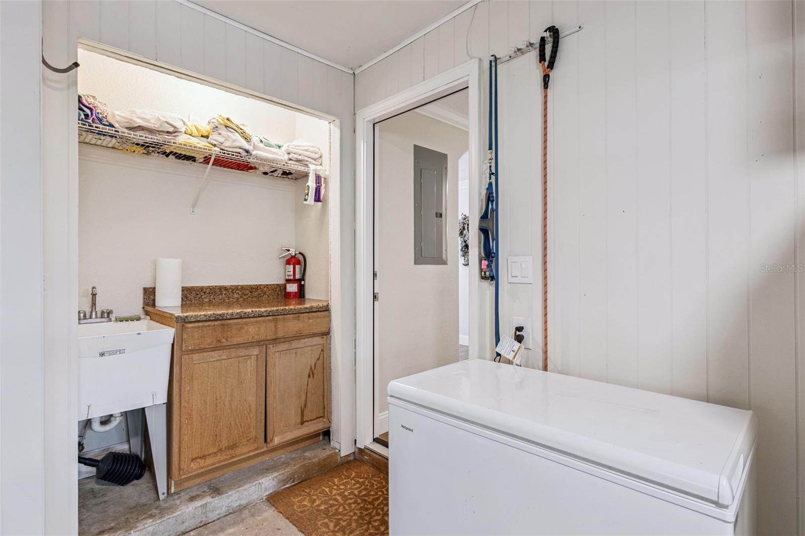 SANFORDS SUBSTANTIAL FARMS - Residential