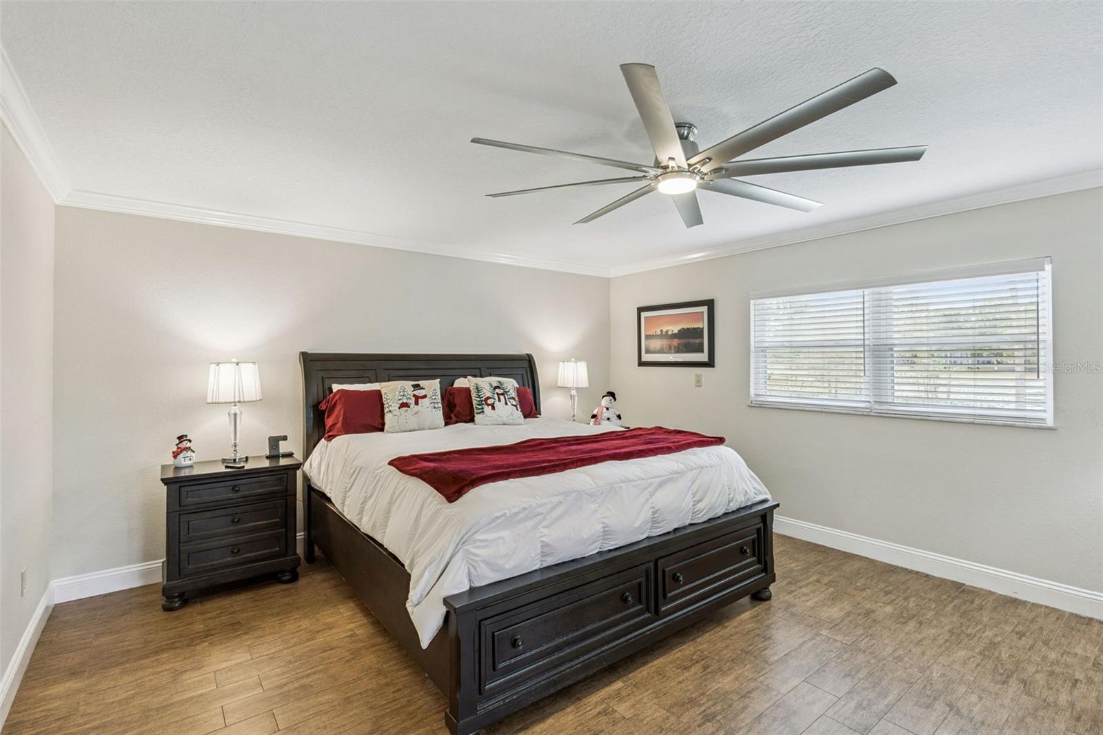 SANFORDS SUBSTANTIAL FARMS - Residential