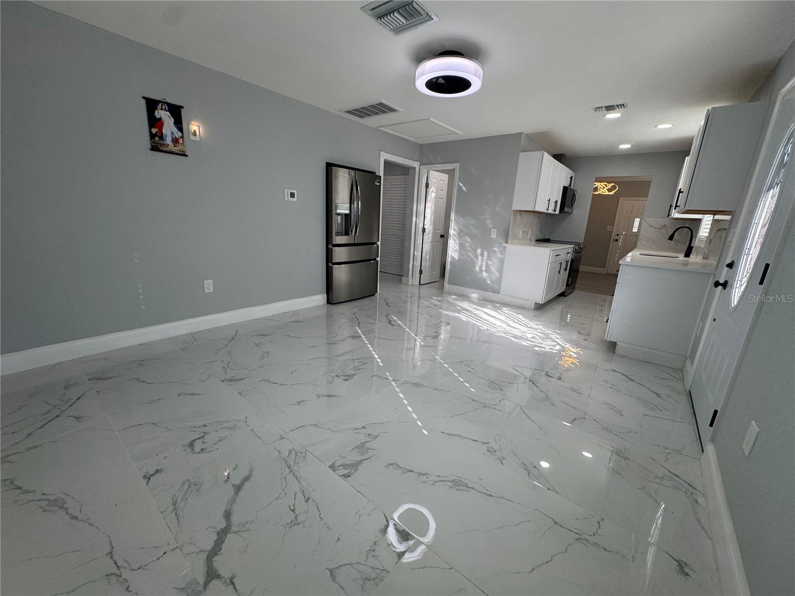 LEALMAN HIGHLANDS 2 - Residential Lease