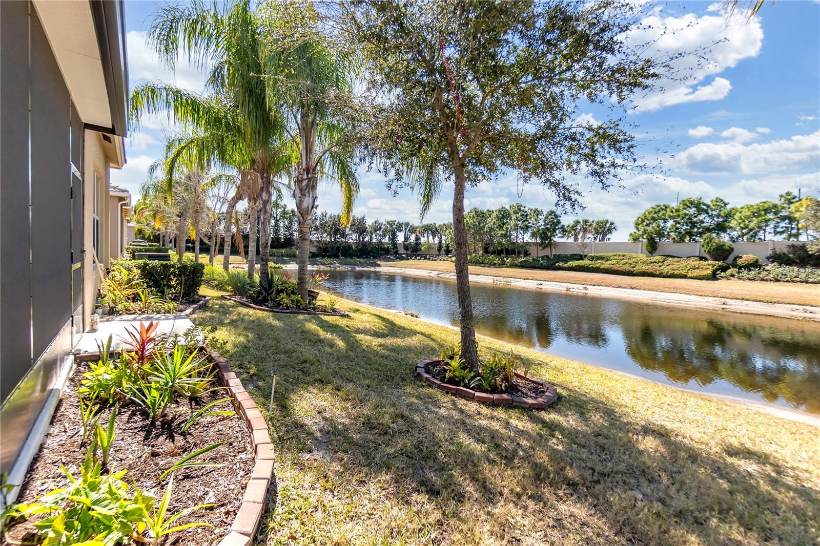 VALENCIA LAKES TR M - Residential