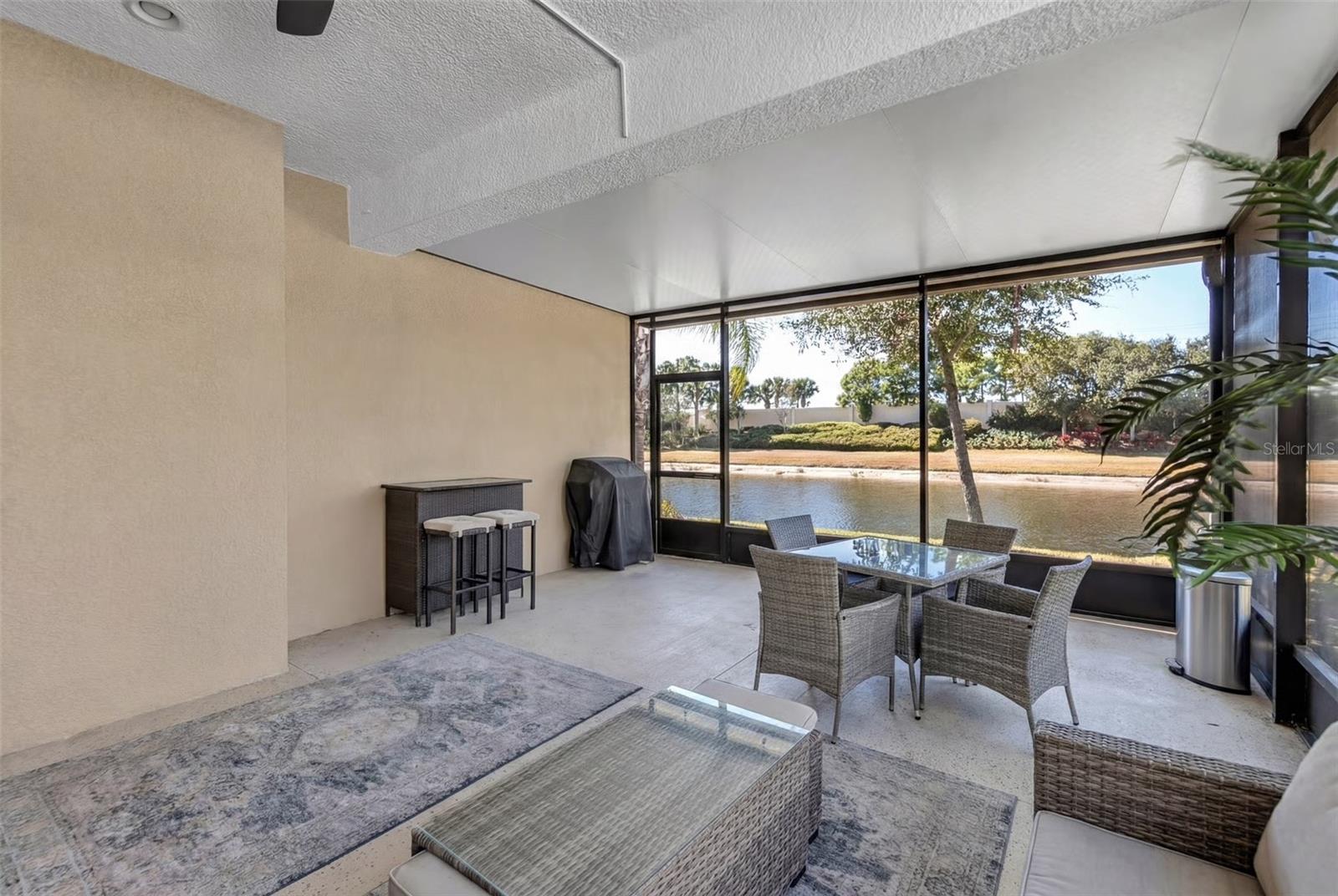 VALENCIA LAKES TR M - Residential