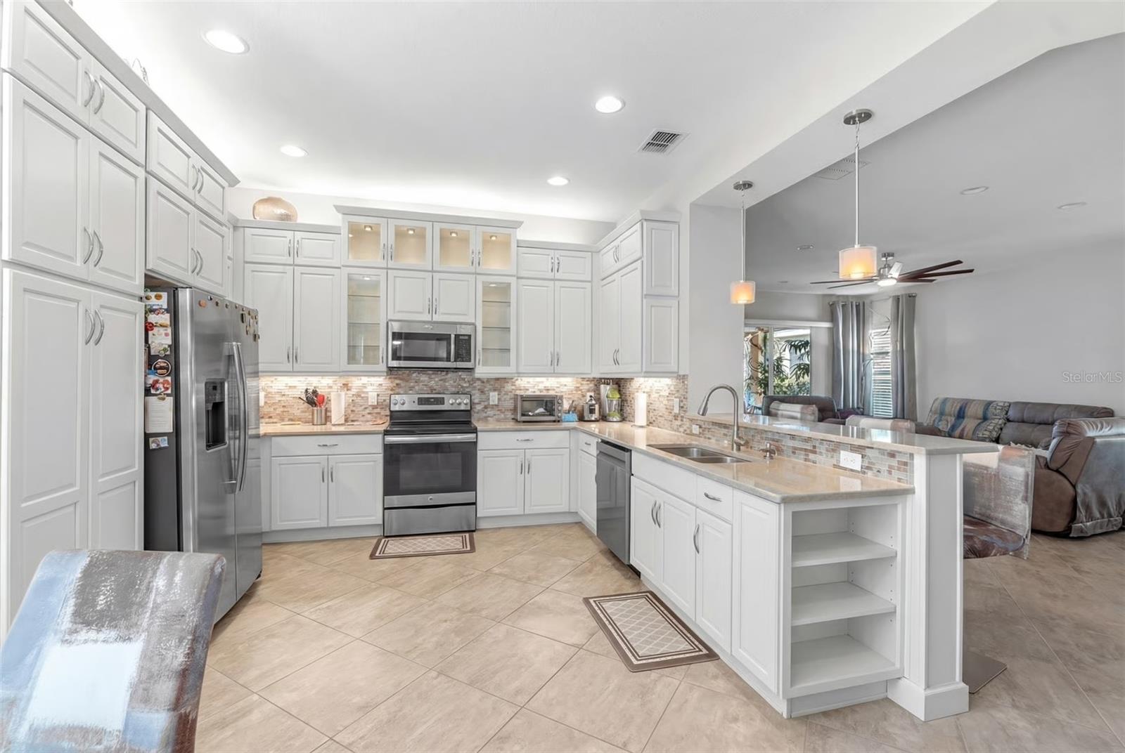 VALENCIA LAKES TR M - Residential