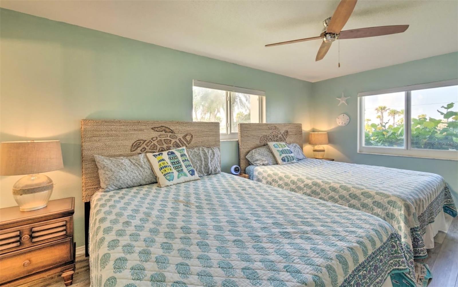 CRESCENT ROYALE 3 - Residential