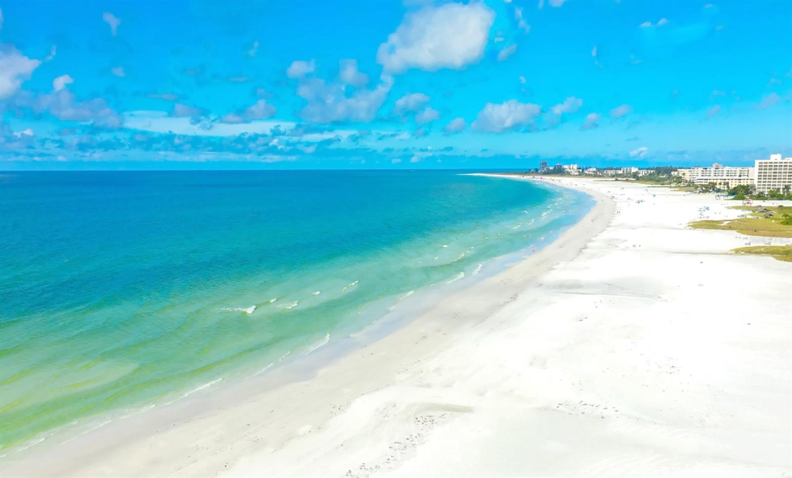 CRESCENT ROYALE 3 - Residential