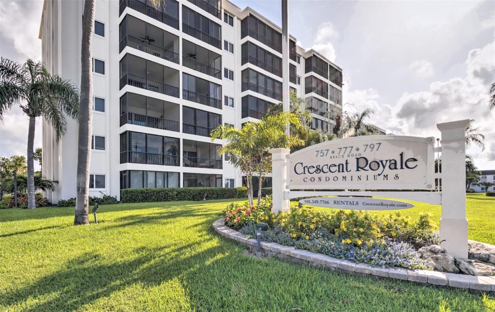CRESCENT ROYALE 3 - Residential