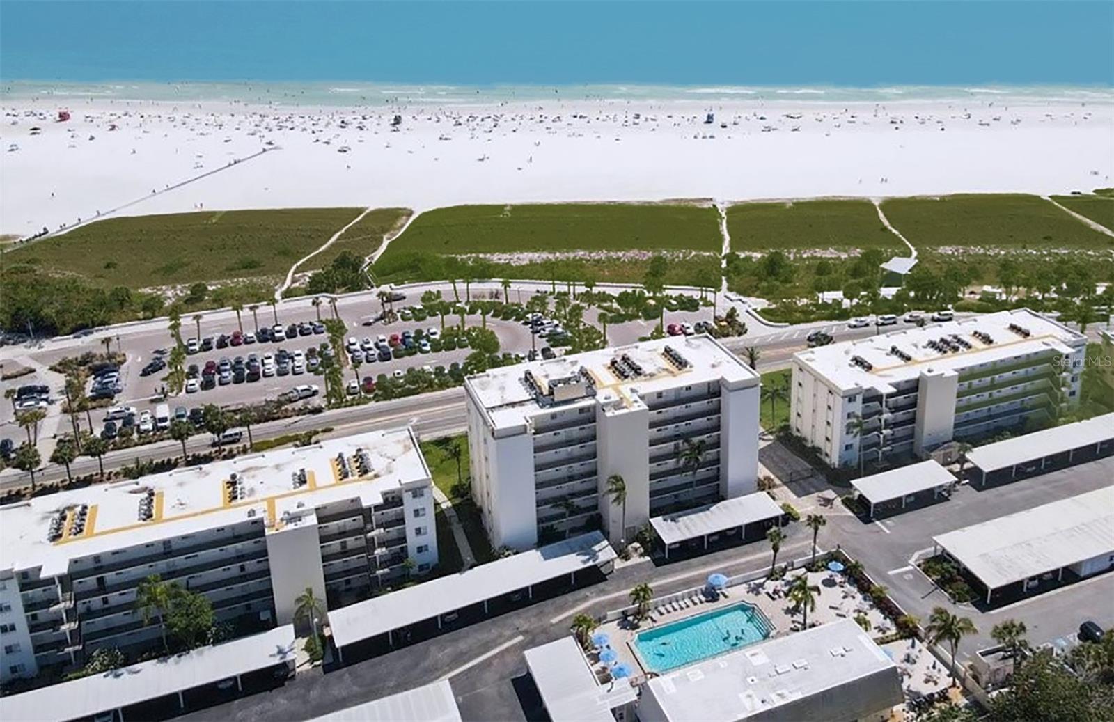 CRESCENT ROYALE 3 - Residential