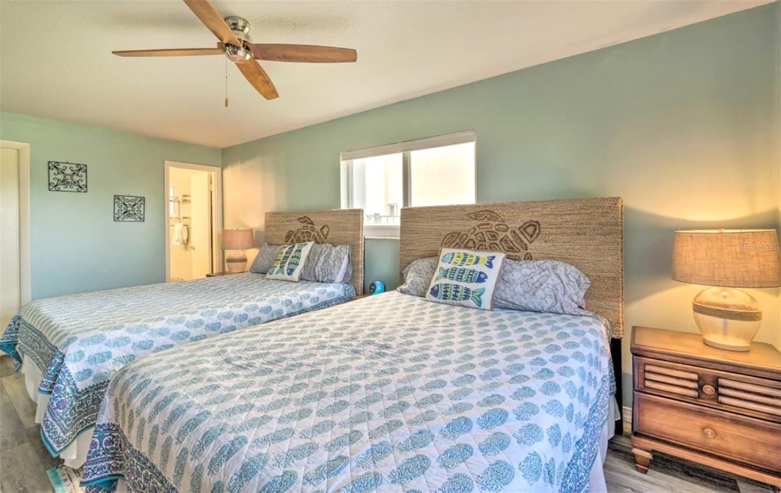 CRESCENT ROYALE 3 - Residential