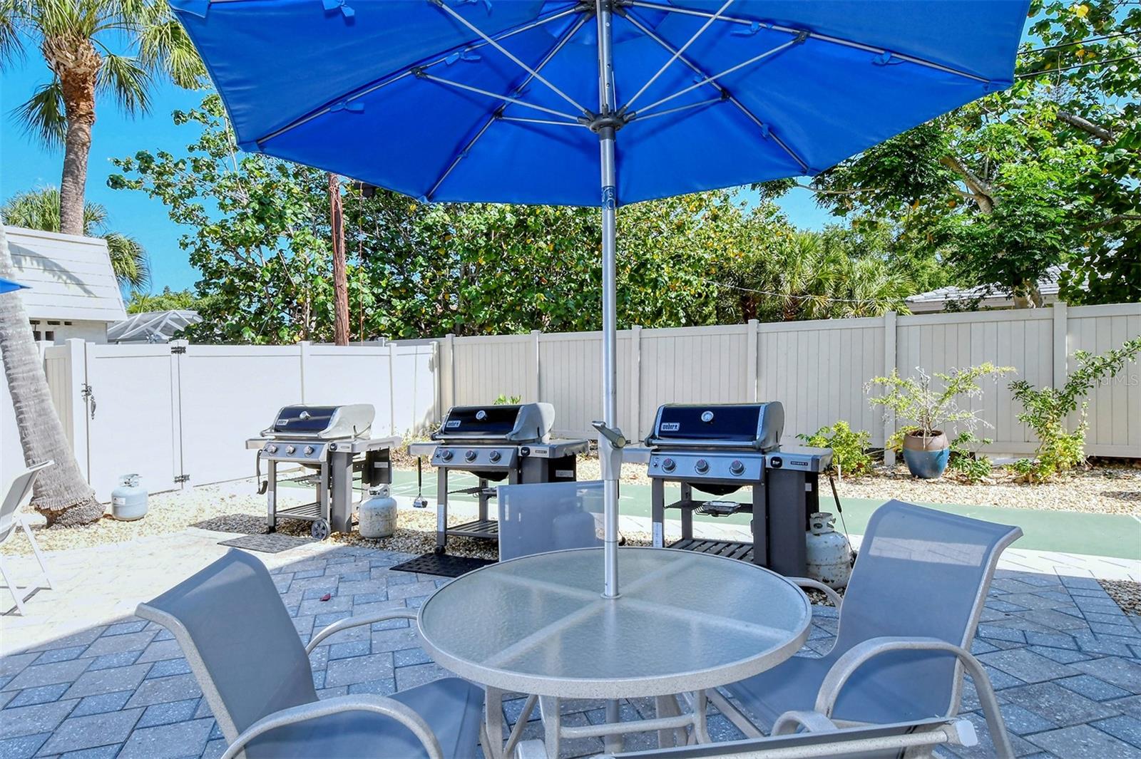 CRESCENT ROYALE 3 - Residential