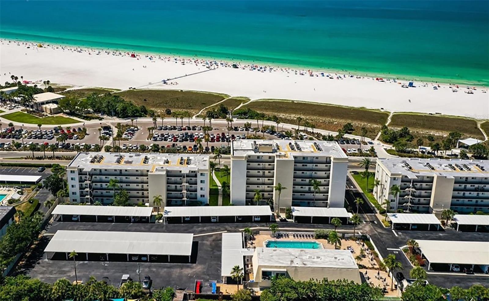 CRESCENT ROYALE 3 - Residential